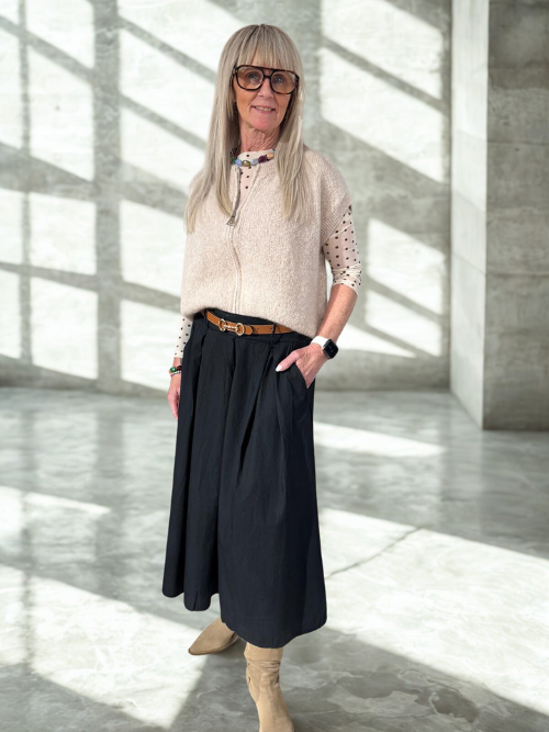 Pricilla Kort Sort Buksenederdel