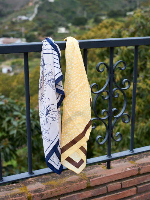 Vivica Mini Scarf Light Yellow