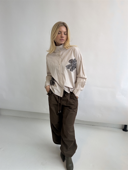 Jessie Embroidery Sand Stripe Shirt