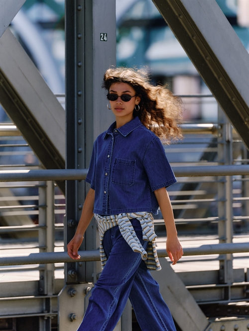 Malika Uta Oversize Shirt Mid Blue Denim