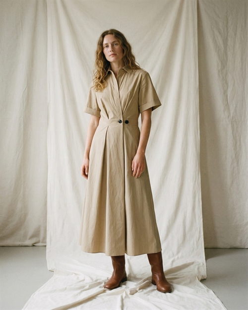 Pia Sand Dress Short Sleeve 