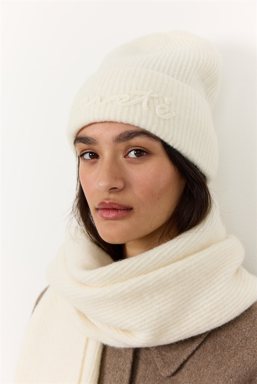 Malthe 1 Starwhite Strikhue