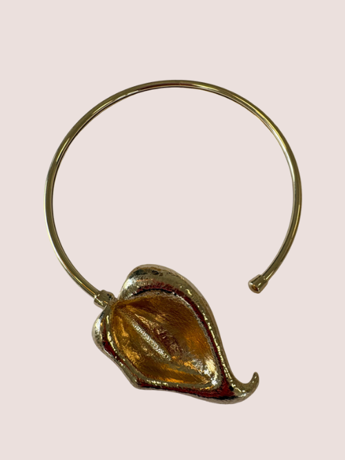 Calla Lily Necklace Gold