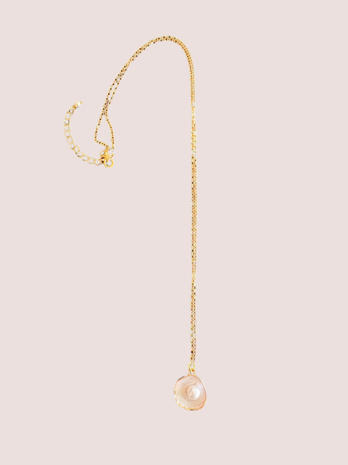 Shell Pearl Necklace